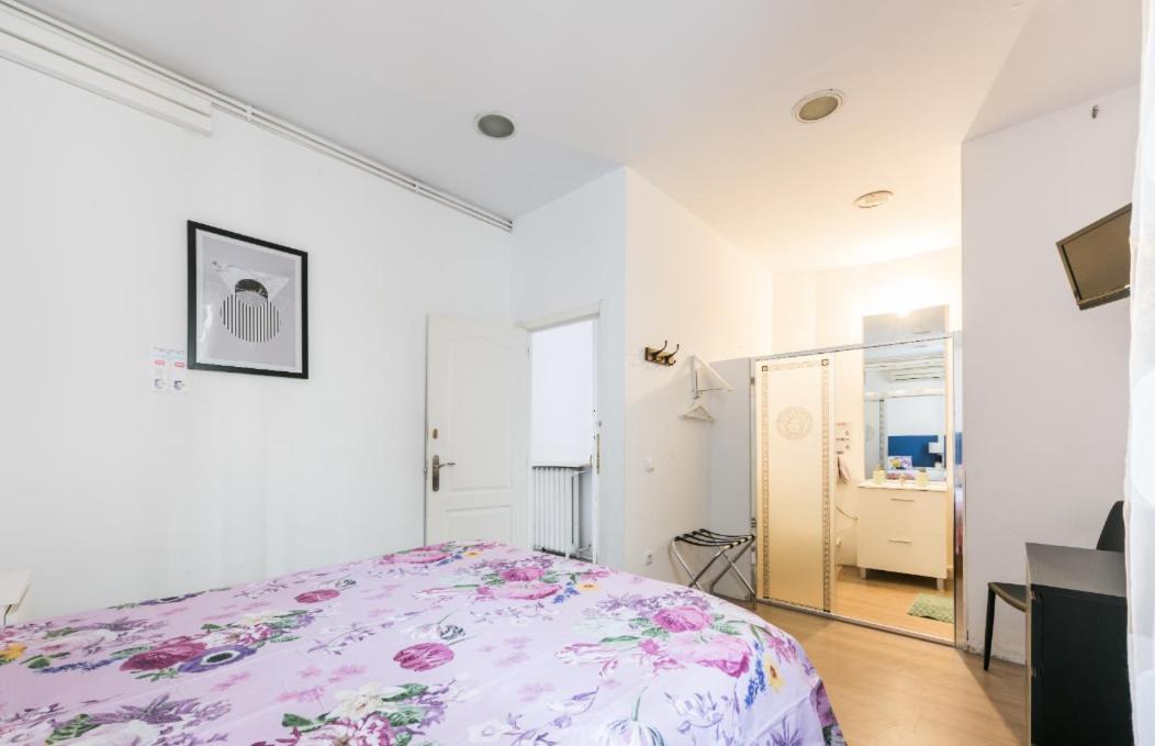 M&F 7 Rooms/7 Bathrooms Over Gran Via Μαδρίτη Εξωτερικό φωτογραφία