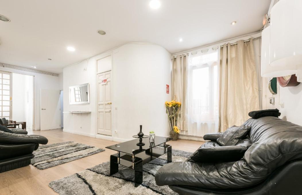 M&F 7 Rooms/7 Bathrooms Over Gran Via Μαδρίτη Εξωτερικό φωτογραφία